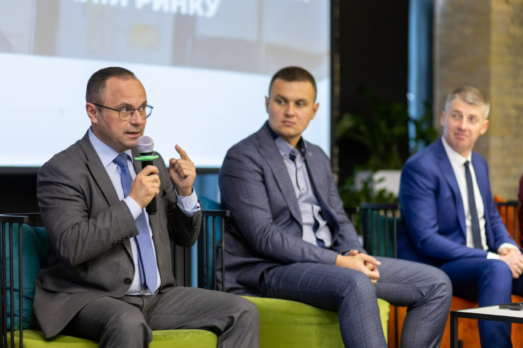 Energy Club запускає онлайн-курс “Розподілена генерація: крок до енергетичної незалежності України”